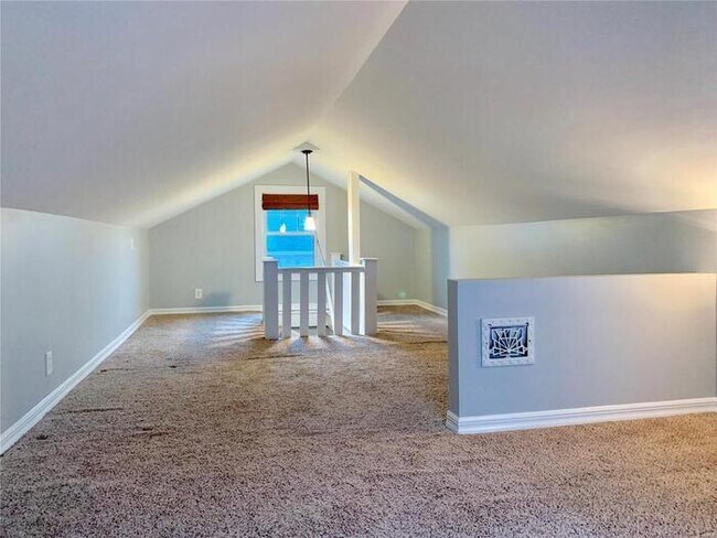 Building Photo - Fantastic 2bd/1ba home! Coming soon!