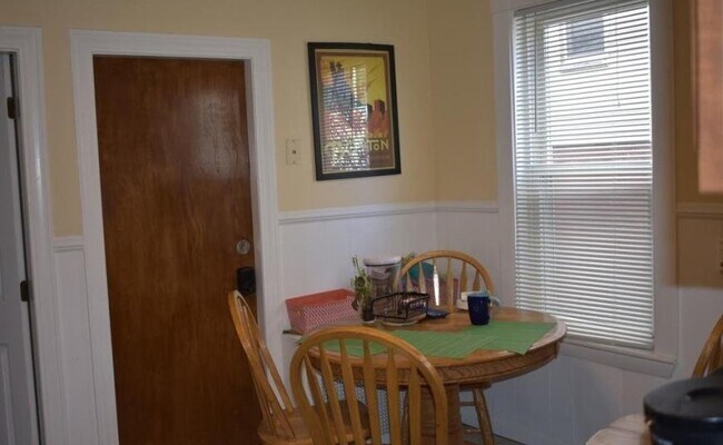 Photo - 4.0 bedroom in Somerville Massachusetts 02144 Apartment