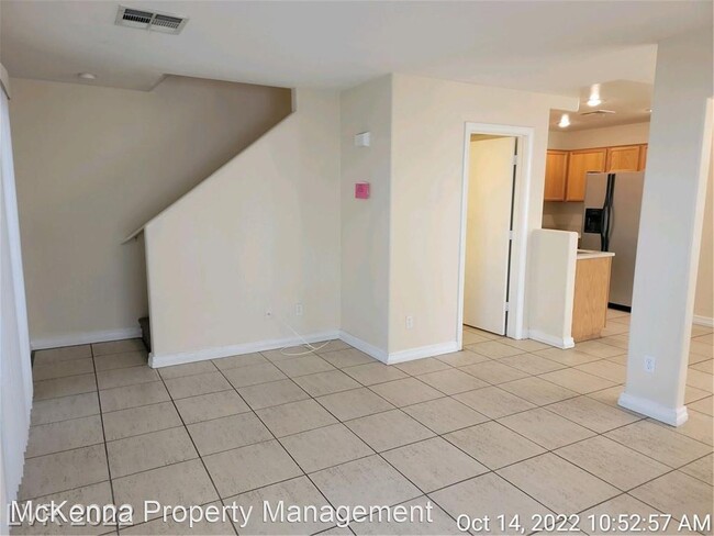 Building Photo - 3 br, 2.5 bath House - 3339 Dragon Fly St.