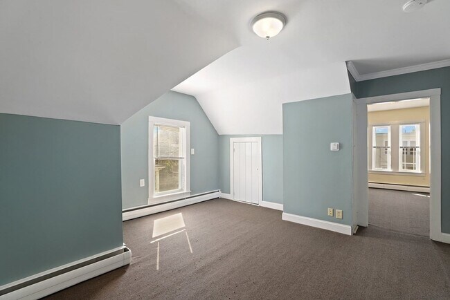 living room - 86 French Ave