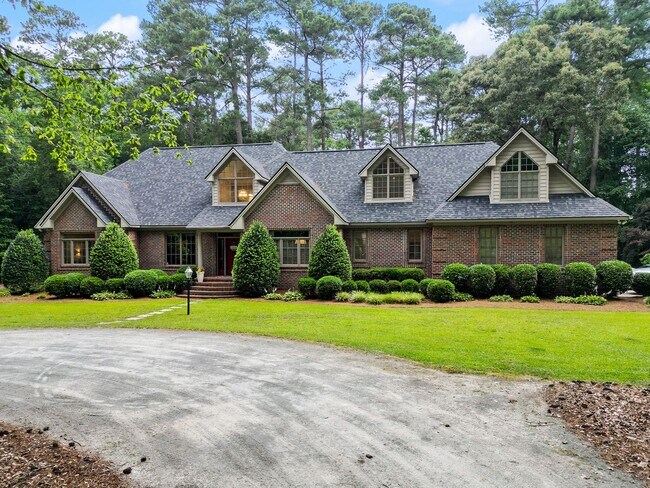 Building Photo - 1801 W New Hope Rd