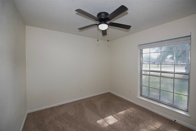 Foto del edificio - 309 E X St