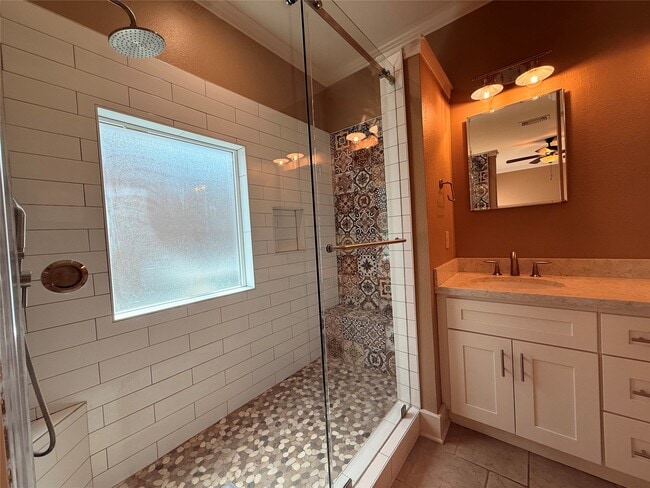 Building Photo - 735 Arlington St