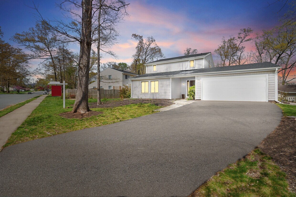 Foto principal - 1513 Millikens Bend Rd