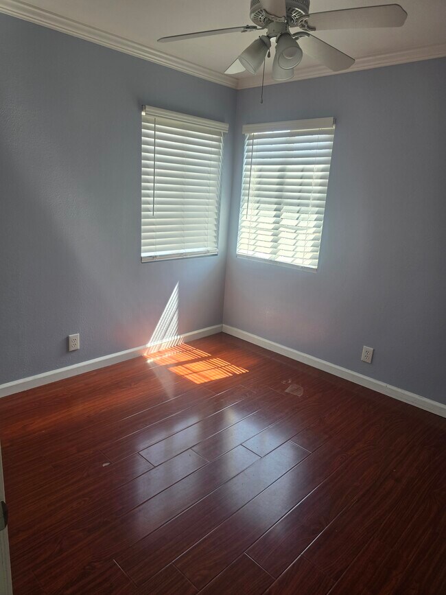Sala de estar - 4577 W 166th St