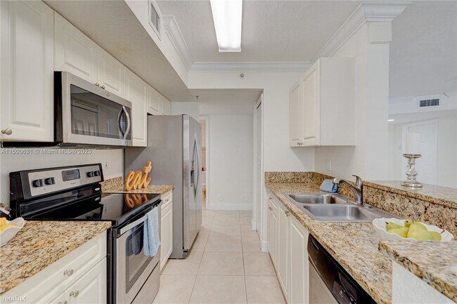 Foto del edificio - 3 br, 2 bath House - 21100 SW 87th Ave Apt...