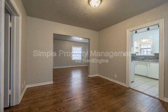 Foto del edificio - 3109 NW 23rd St