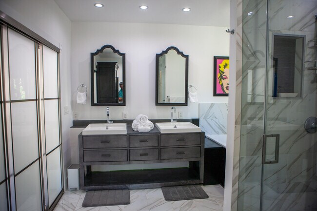 Foto del edificio - 5967 SW 58th Terrace