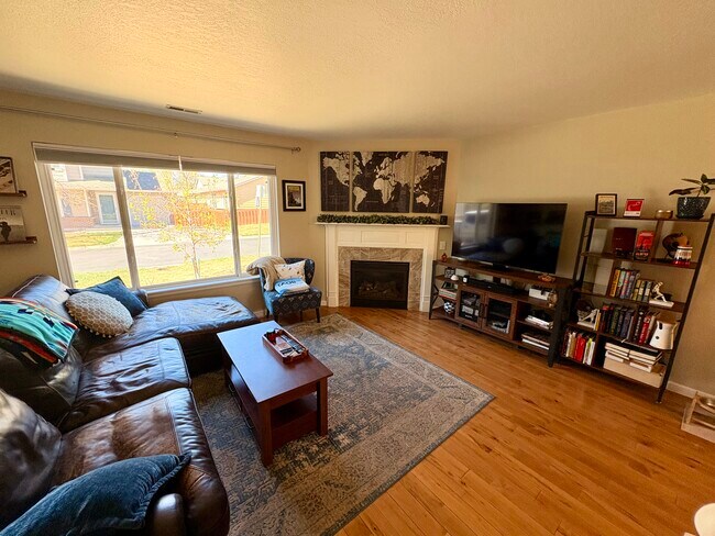Foto del edificio - 5226 Estes Cir