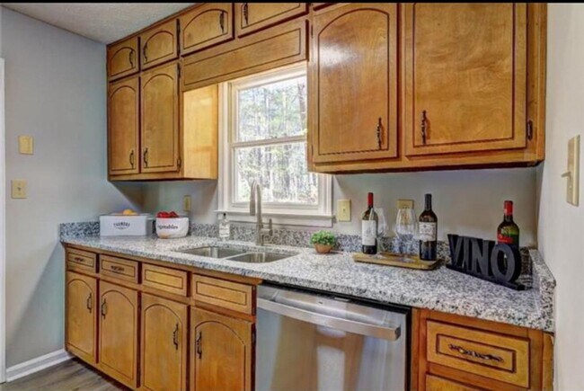 Foto del edificio - 3 Bedroom Single Family Home in Fairburn