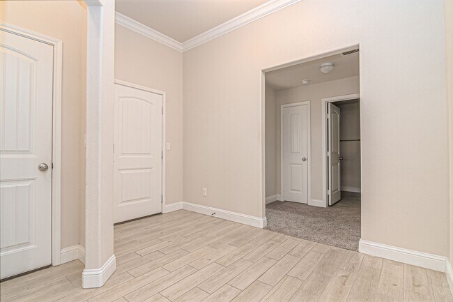 Foto del edificio - 6708 Brand Ln