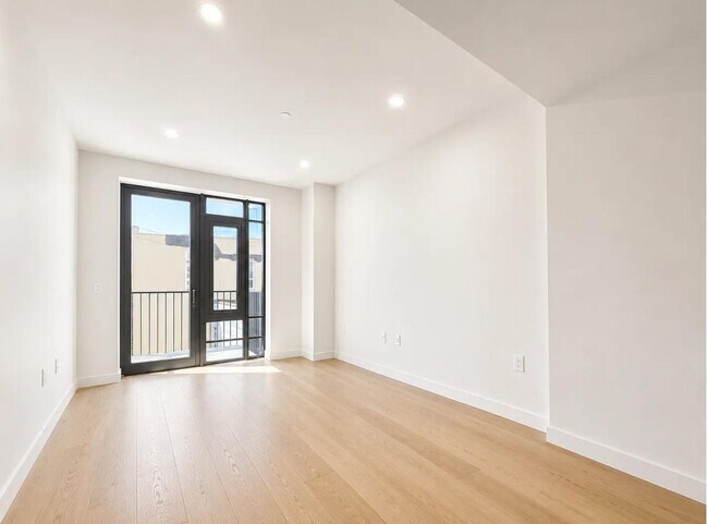 Foto del edificio - 1785 215th St - APT 10B