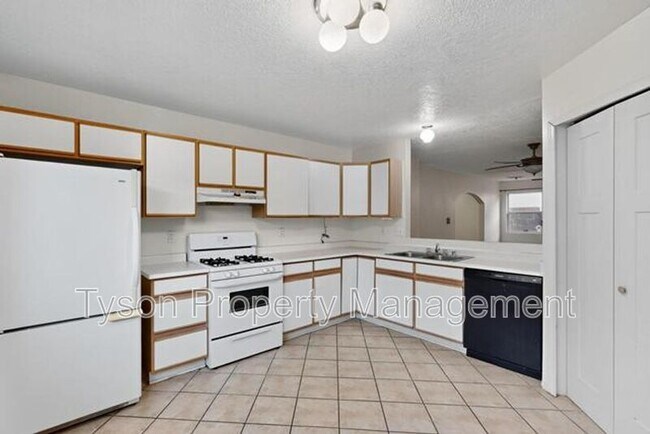 Foto del edificio - 3013 Taos Meadows Dr NE