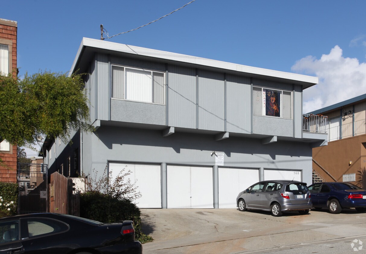 Building Photo - 568 Baden Ave