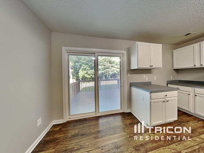 Building Photo - 198 Brantley Pl Dr