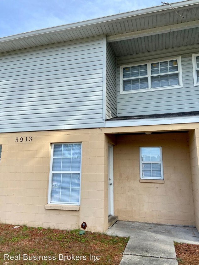 Primary Photo - 3913 SW 26th Dr