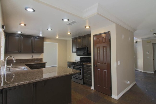 Building Photo - Fantastic Sunnymead Ranch Home!