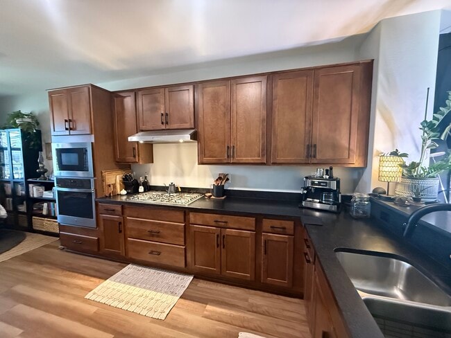 Building Photo - 3552 W Dreamy Draw Dr