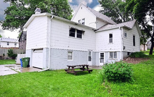 Foto del edificio - 4103 Davis Ave