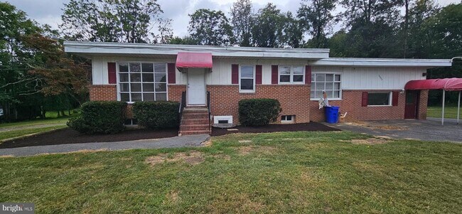 Foto del edificio - 10879 Clarksville Pike