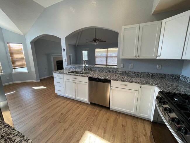 Foto del edificio - RECENTLY RENOVATED NORTHEAST HOME