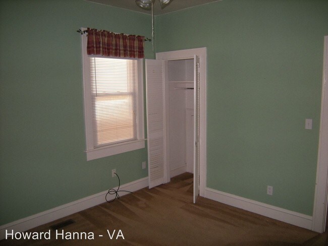 Building Photo - 3 br, 1 bath House - 2906 Matoaka Road