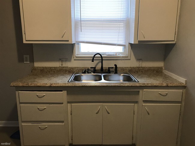 Foto del edificio - 2 br, 1 bath House - 15336 Sumner