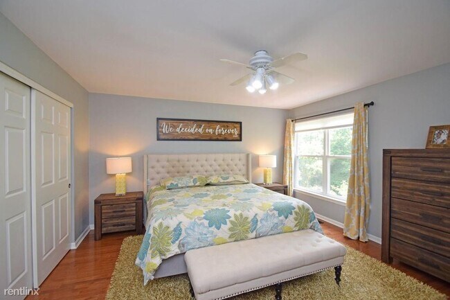 Building Photo - 3 br, 2.5 bath House - 3692 Grovedale Place