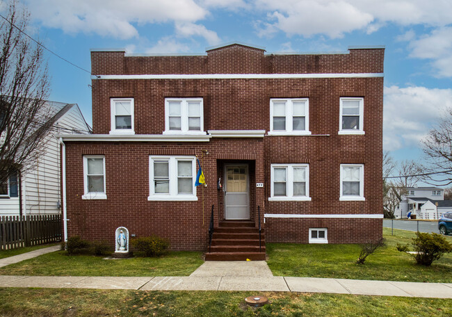 Building Photo - 439 Willow Ave