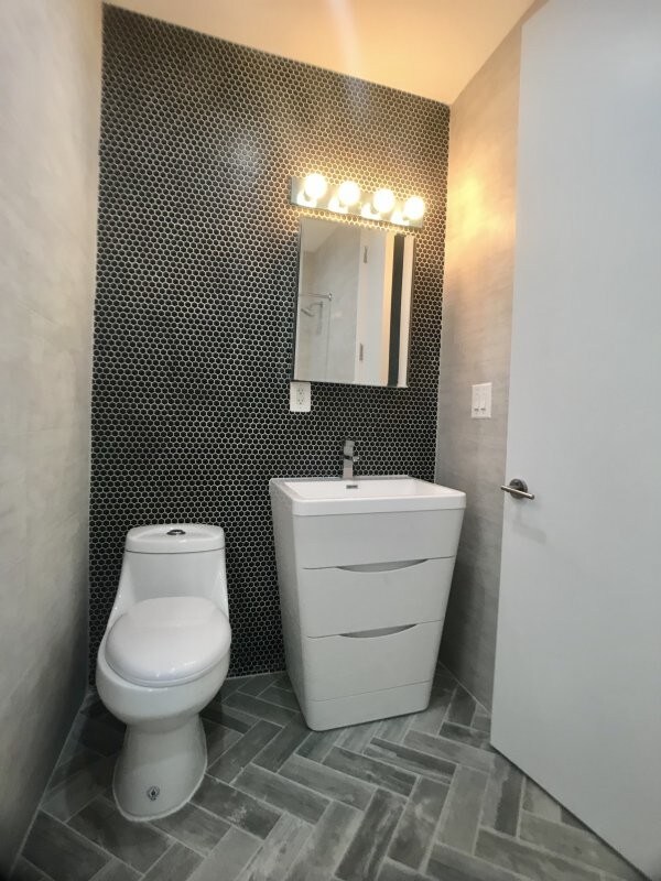 Foto del edificio - 568 W 192nd St