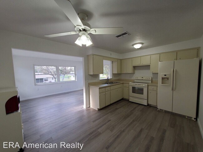 Building Photo - 2 br, 1 bath House - 202 S Lee st