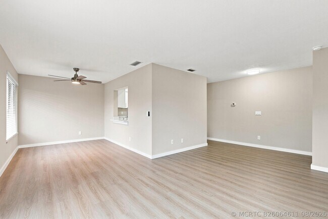 Foto del edificio - 1180 Carlton Ct