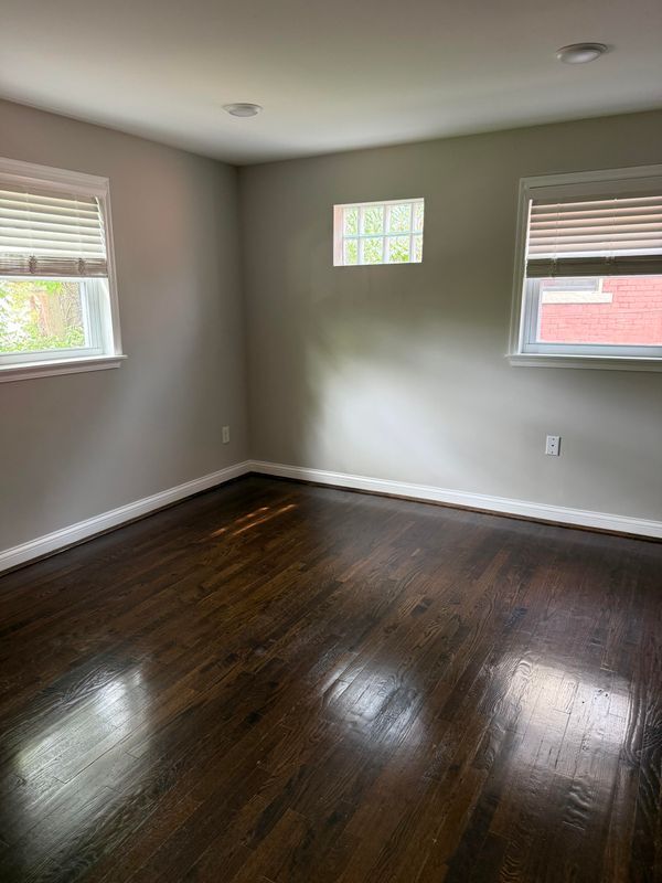 Foto del edificio - 1231 Laidlaw Ave