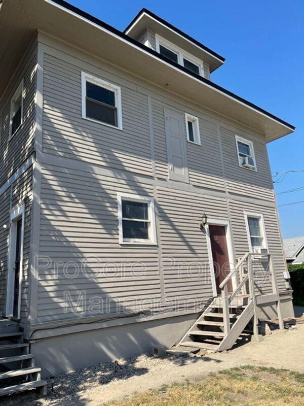 Foto del edificio - 321 Blaine St