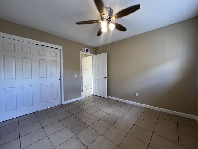 Foto del edificio - 3458 20th St