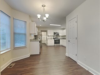 Foto del edificio - 4819 Ivy Rose Dr