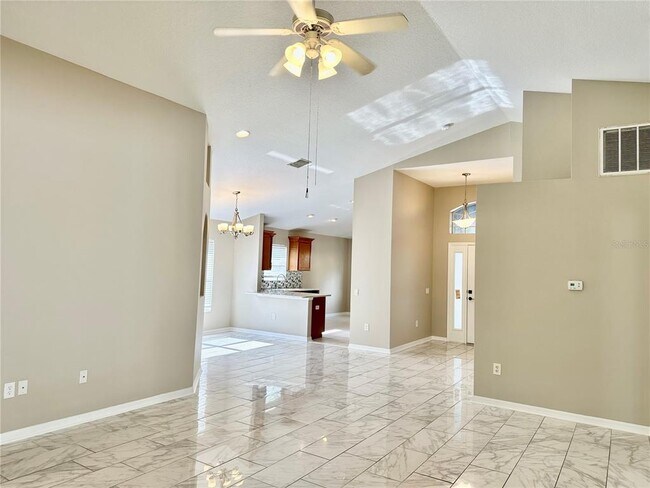 Building Photo - 13824 Royston Bend