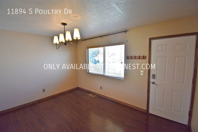 Foto del edificio - Beautiful 3 Bed Draper Top Floor Unit! No ...