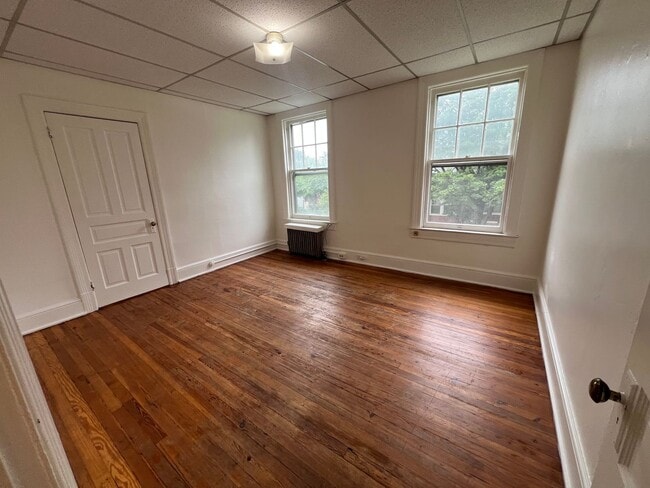 Building Photo - 1434 1st Ave