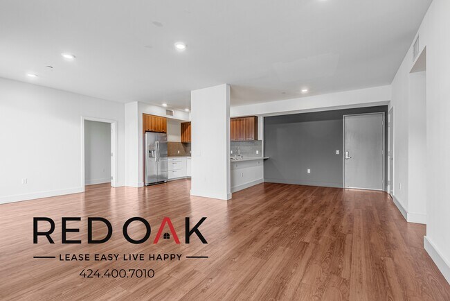 Foto del edificio - 6 Weeks FREE! Luxurious Three Bedroom with...