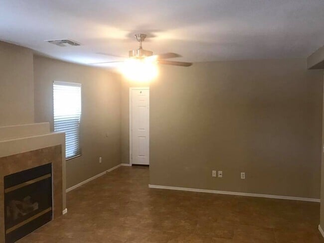 Building Photo - 3-bedroom, 2-bath on oversized lot