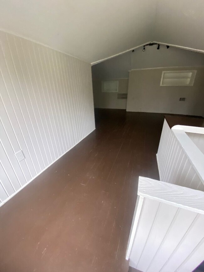 Foto del edificio - 120 S Main St