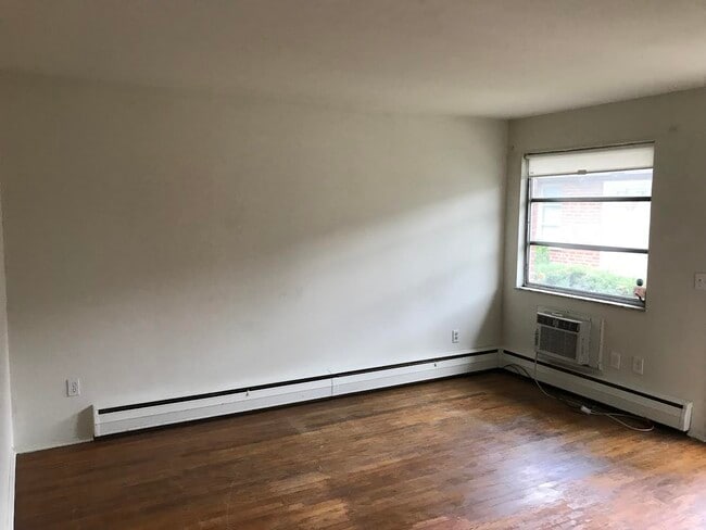 Foto del edificio - 512 Olden Ave