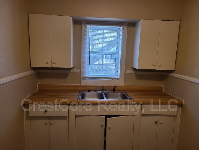 Foto del edificio - 1805 Goodwin Ave