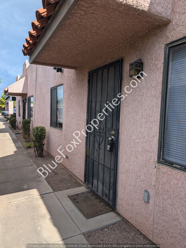 Foto del edificio - 2427 N Fair Oaks Ave