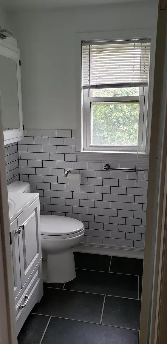 Bathroom - 740 Grand Ave NE