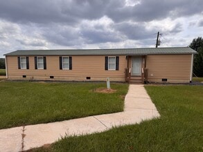 Building Photo - 9256 State Hwy 49