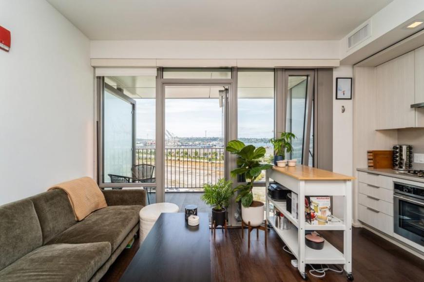 Foto principal - 0 bedroom in Seattle WA 98104