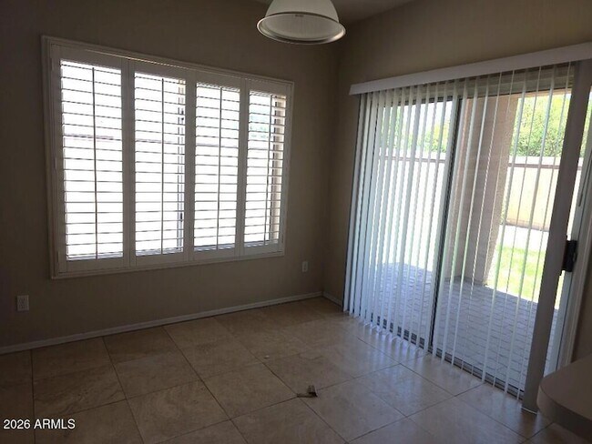 Foto del edificio - 3571 N 143rd Ln