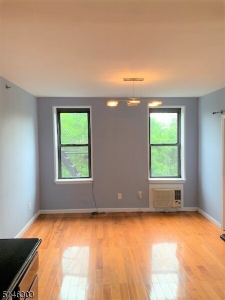 Foto del edificio - 108 Waldo Ave